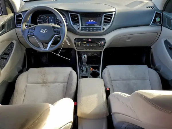 KM8J3CA47GU140270 2016 HYUNDAI TUCSON - Image 8