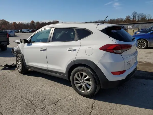 KM8J3CA47GU175746 2016 HYUNDAI TUCSON - Image 2