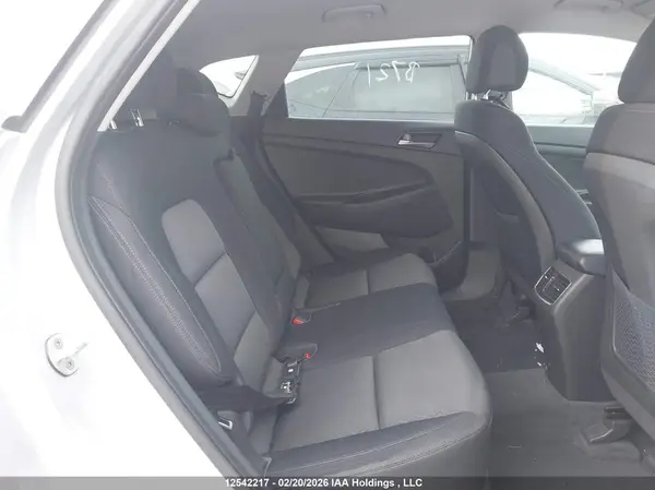 KM8J3CA47GU204095 2016 HYUNDAI TUCSON - Image 8