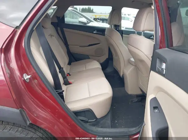 KM8J3CA47GU211841 2016 HYUNDAI TUCSON - Image 8
