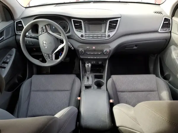 KM8J3CA47HU280692 2017 HYUNDAI TUCSON - Image 8