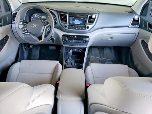 KM8J3CA47HU288548 2017 HYUNDAI TUCSON - Image 8