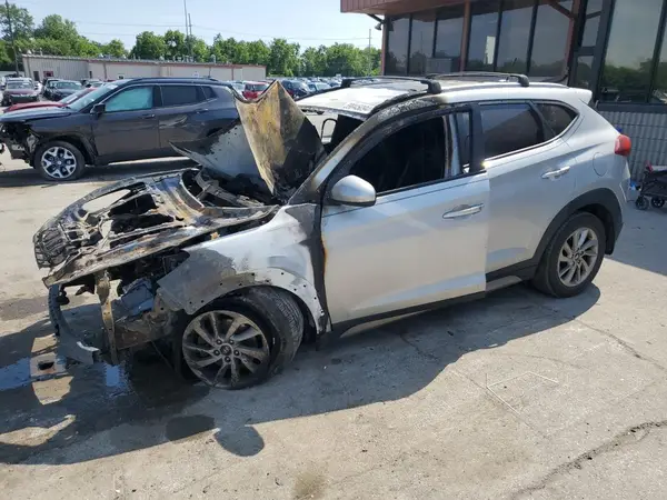 KM8J3CA47HU291823 2017 HYUNDAI TUCSON - Image 1