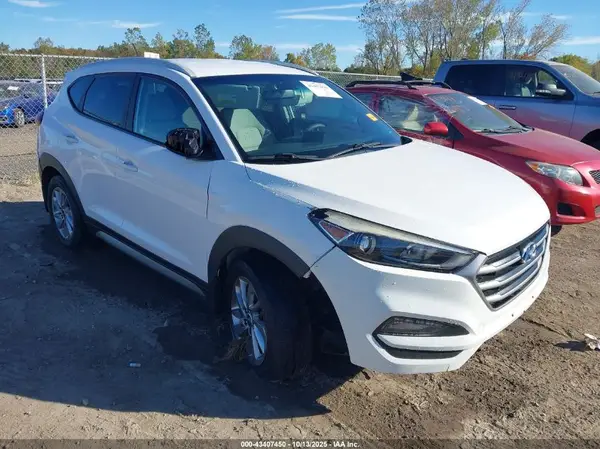 KM8J3CA47HU321693 2017 HYUNDAI TUCSON - Image 1