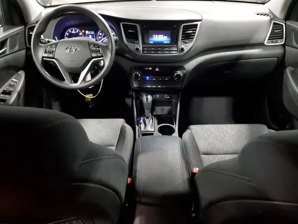 KM8J3CA47HU388584 2017 HYUNDAI TUCSON - Image 8