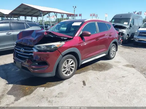 KM8J3CA47HU395048 2017 HYUNDAI TUCSON - Image 2