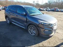 KM8J3CA47HU403181 2017 HYUNDAI TUCSON