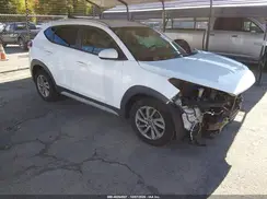 KM8J3CA47HU406453 2017 HYUNDAI TUCSON