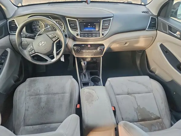 KM8J3CA47HU412737 2017 HYUNDAI TUCSON - Image 8