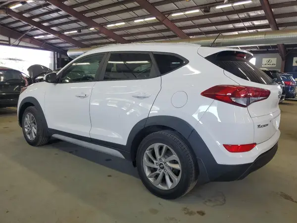 KM8J3CA47HU418604 2017 HYUNDAI TUCSON - Image 2