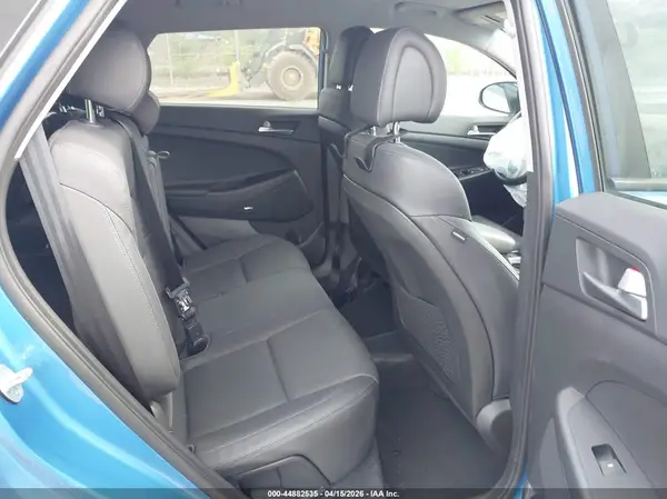 KM8J3CA47HU424662 2017 HYUNDAI TUCSON - Image 8