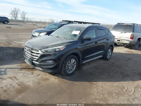 KM8J3CA47HU434754 2017 HYUNDAI TUCSON - Image 2