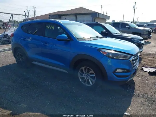 KM8J3CA47HU443034 2017 HYUNDAI TUCSON - Image 1
