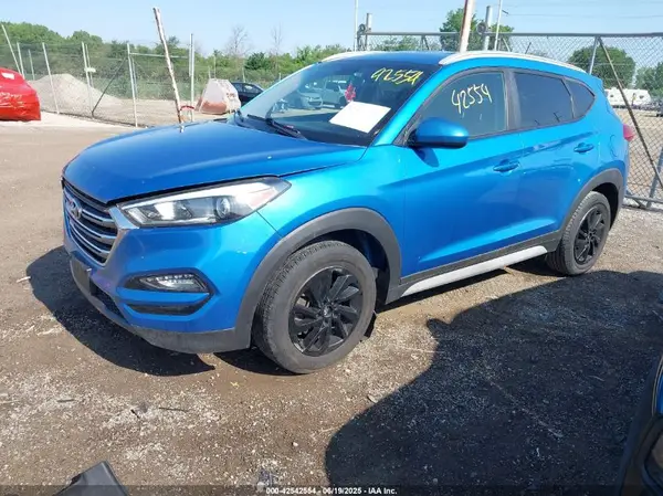 KM8J3CA47HU443034 2017 HYUNDAI TUCSON - Image 2