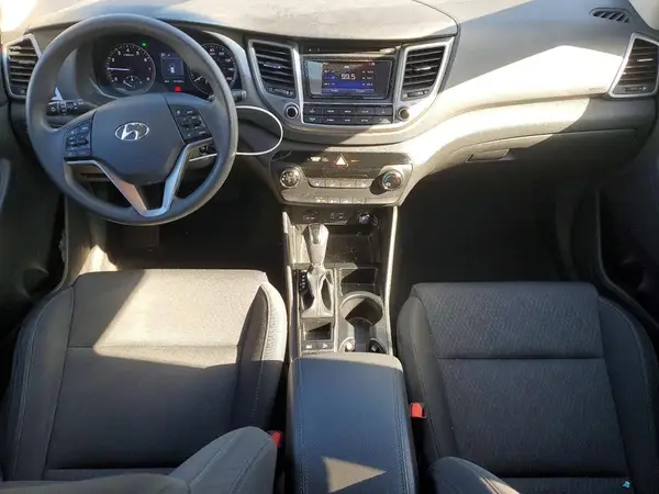 KM8J3CA47HU444023 2017 HYUNDAI TUCSON - Image 8