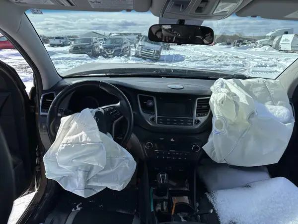 KM8J3CA47HU451585 2017 HYUNDAI TUCSON - Image 8