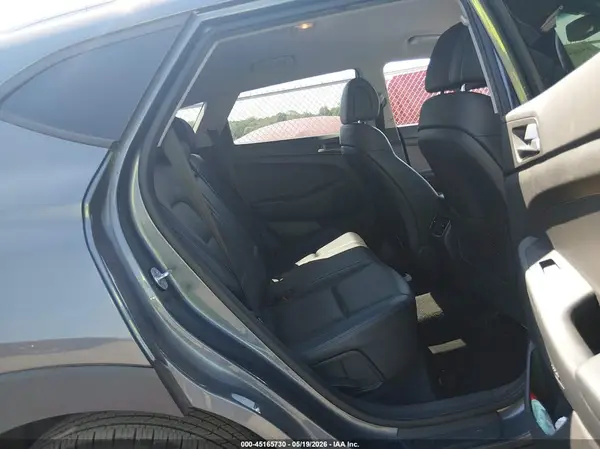 KM8J3CA47HU452980 2017 HYUNDAI TUCSON - Image 8