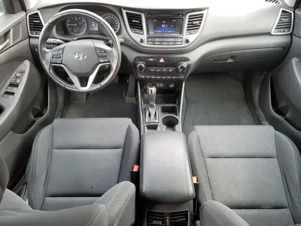 KM8J3CA47HU455099 2017 HYUNDAI TUCSON - Image 8