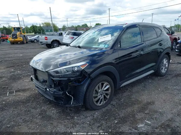 KM8J3CA47HU456821 2017 HYUNDAI TUCSON - Image 2