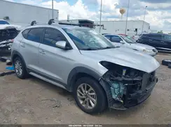KM8J3CA47HU475398 2017 HYUNDAI TUCSON