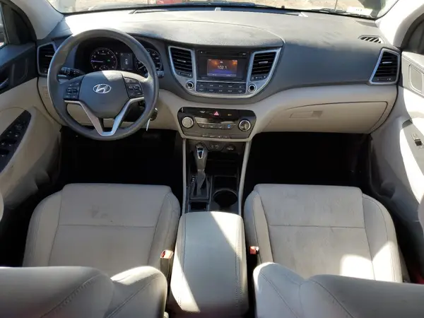 KM8J3CA47HU478396 2017 HYUNDAI TUCSON - Image 8