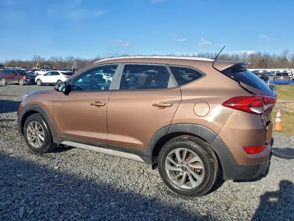 KM8J3CA47HU497319 2017 HYUNDAI TUCSON - Image 2