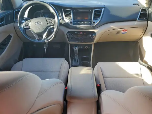 KM8J3CA47HU497319 2017 HYUNDAI TUCSON - Image 8