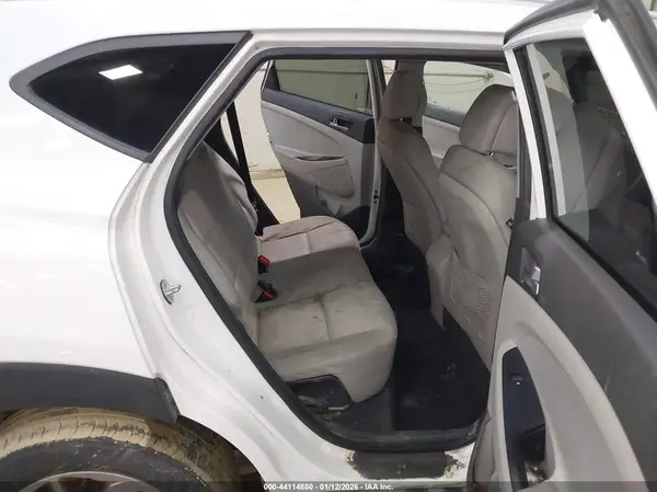 KM8J3CA47HU508397 2017 HYUNDAI TUCSON - Image 8