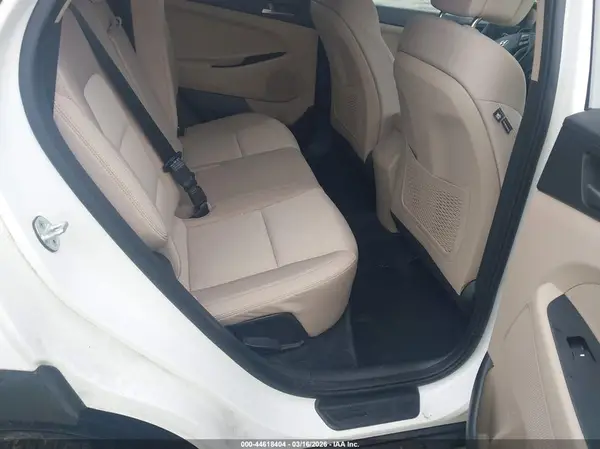 KM8J3CA47HU515866 2017 HYUNDAI TUCSON - Image 8