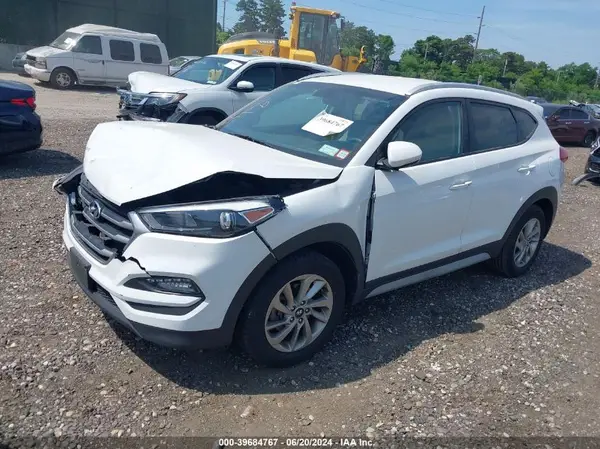 KM8J3CA47HU526625 2017 HYUNDAI TUCSON - Image 2