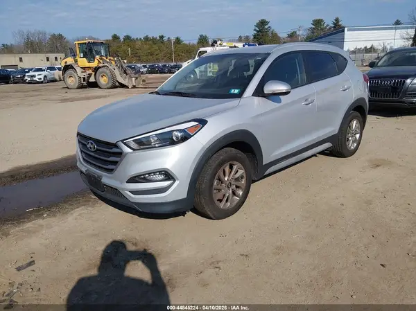 KM8J3CA47HU531159 2017 HYUNDAI TUCSON - Image 2