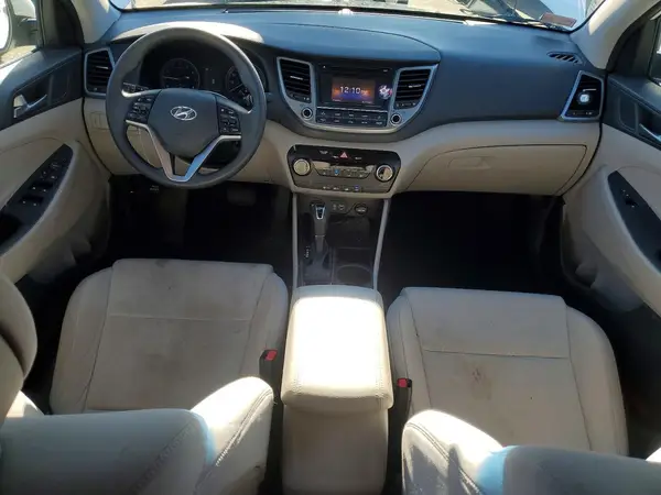 KM8J3CA47HU541397 2017 HYUNDAI TUCSON - Image 8