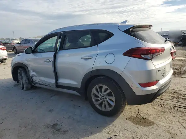 KM8J3CA47HU546485 2017 HYUNDAI TUCSON - Image 2