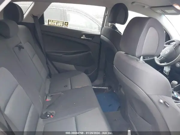 KM8J3CA47HU572696 2017 HYUNDAI TUCSON - Image 8