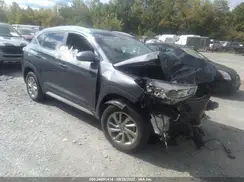 KM8J3CA47HU574450 2017 HYUNDAI TUCSON