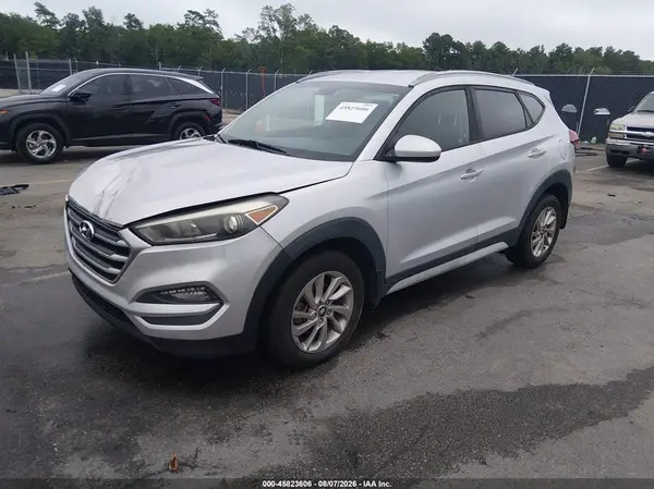 KM8J3CA47HU583407 2017 HYUNDAI TUCSON - Image 2