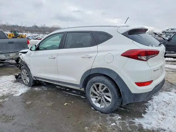 KM8J3CA47HU588025 2017 HYUNDAI TUCSON - Image 2