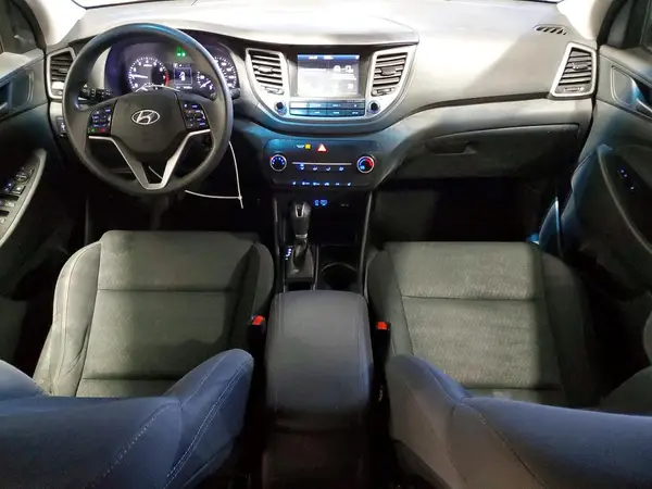 KM8J3CA47JU606819 2018 HYUNDAI TUCSON - Image 8