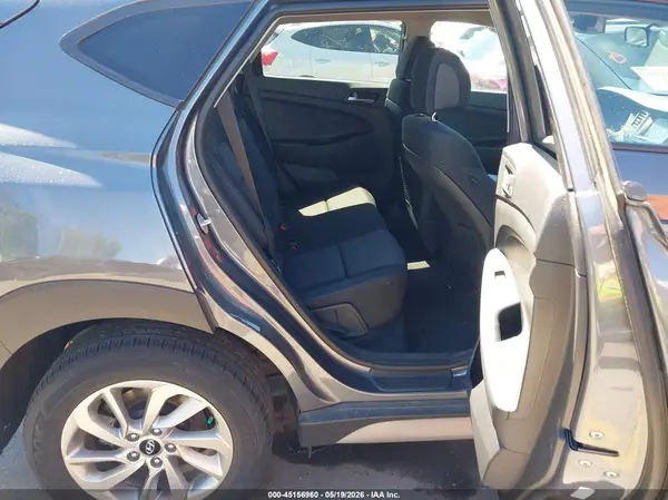 KM8J3CA47JU608313 2018 HYUNDAI TUCSON - Image 8
