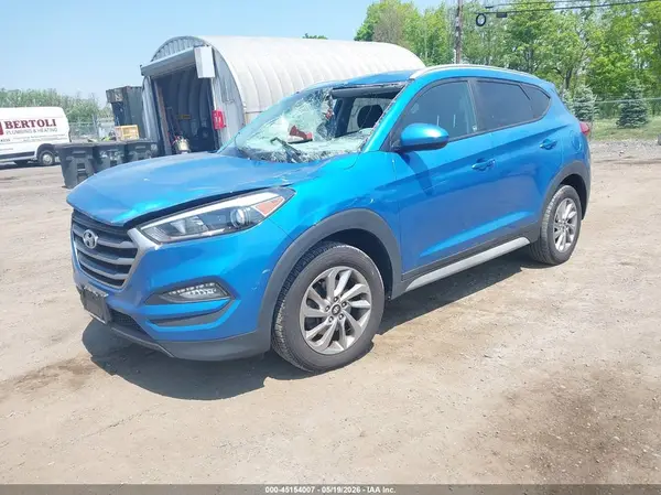 KM8J3CA47JU614516 2018 HYUNDAI TUCSON - Image 2