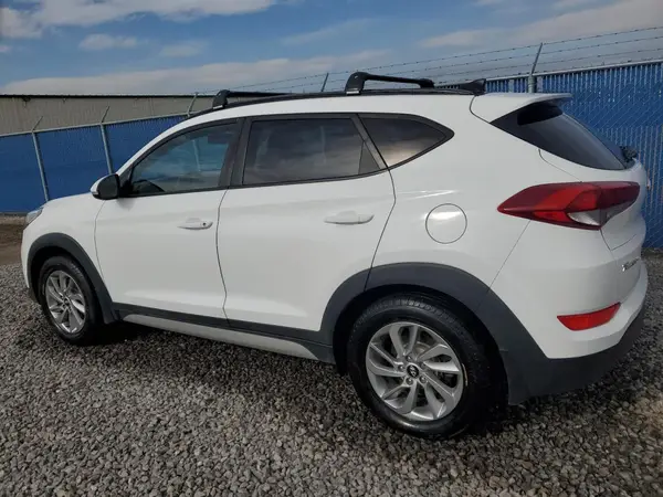 KM8J3CA47JU634118 2018 HYUNDAI TUCSON - Image 2