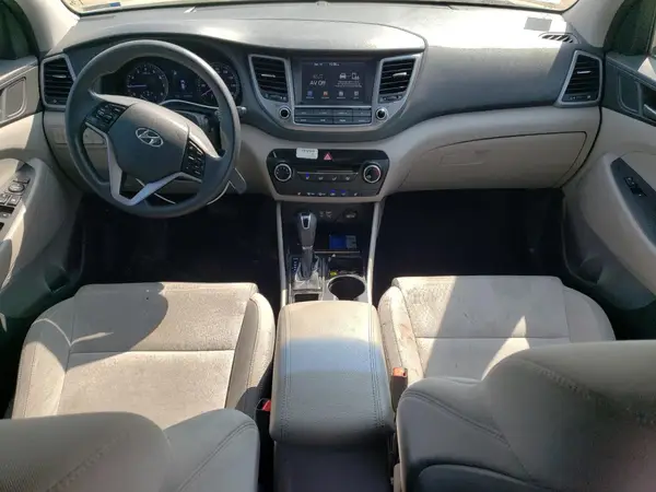 KM8J3CA47JU639691 2018 HYUNDAI TUCSON - Image 8