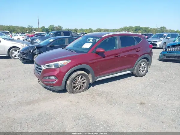 KM8J3CA47JU643501 2018 HYUNDAI TUCSON - Image 2