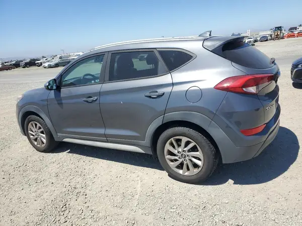 KM8J3CA47JU666745 2018 HYUNDAI TUCSON - Image 2