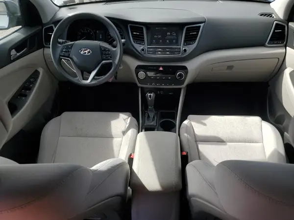 KM8J3CA47JU669158 2018 HYUNDAI TUCSON - Image 8