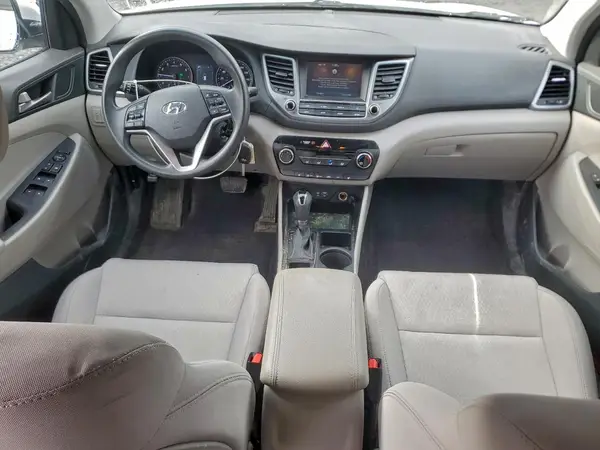 KM8J3CA47JU669306 2018 HYUNDAI TUCSON - Image 8
