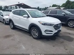KM8J3CA47JU670620 2018 HYUNDAI TUCSON
