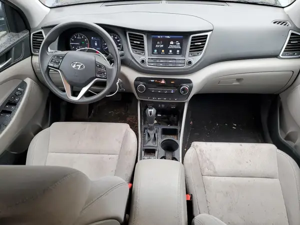 KM8J3CA47JU679608 2018 HYUNDAI TUCSON - Image 8