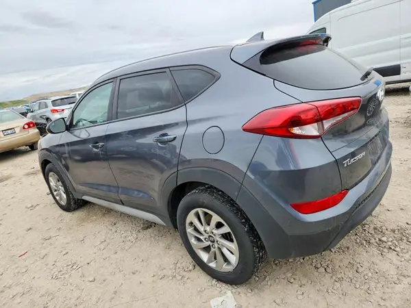 KM8J3CA47JU681505 2018 HYUNDAI TUCSON - Image 2