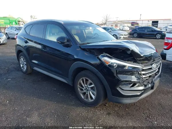 KM8J3CA47JU689409 2018 HYUNDAI TUCSON - Image 1